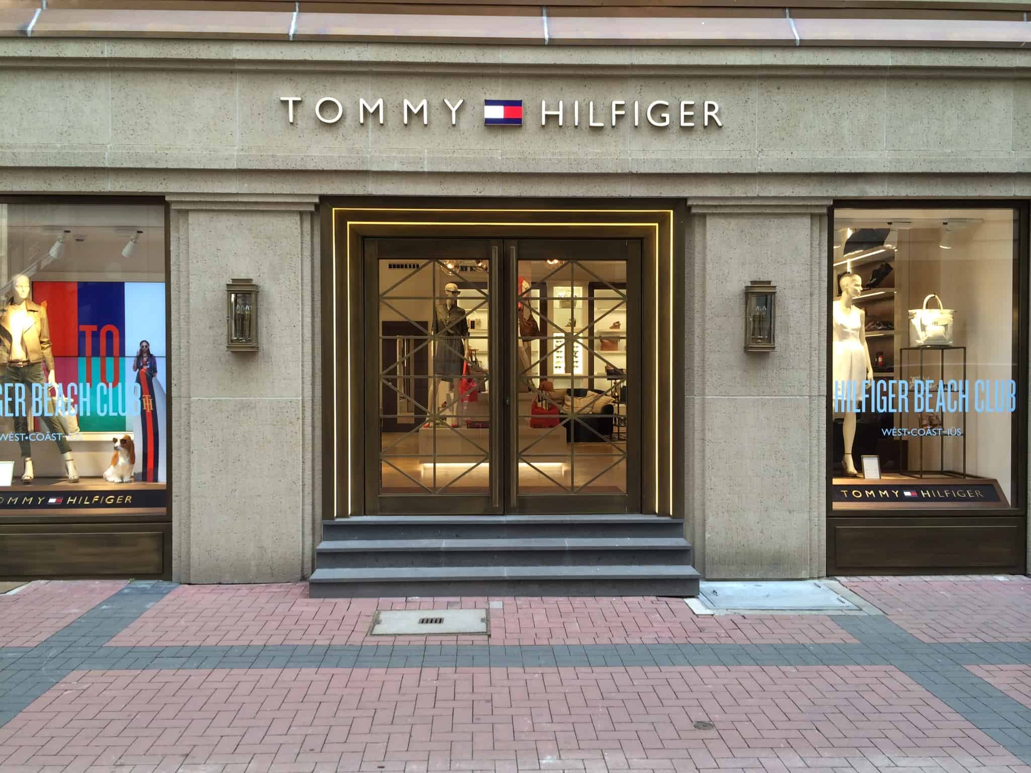 Tommy Hilfiger shops -